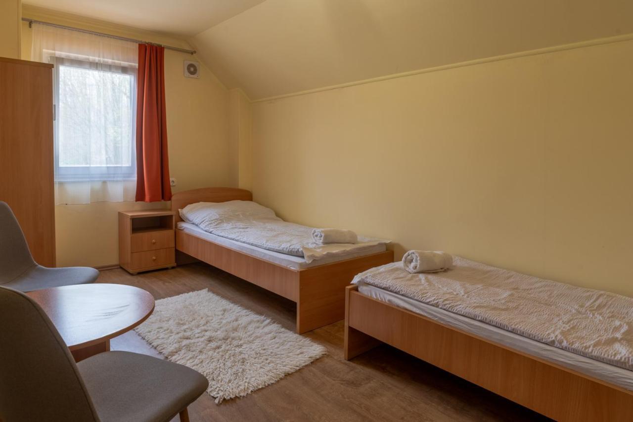 Bed and Breakfast Kiraly Lovastanya Panzio Janoshalma Zewnętrze zdjęcie